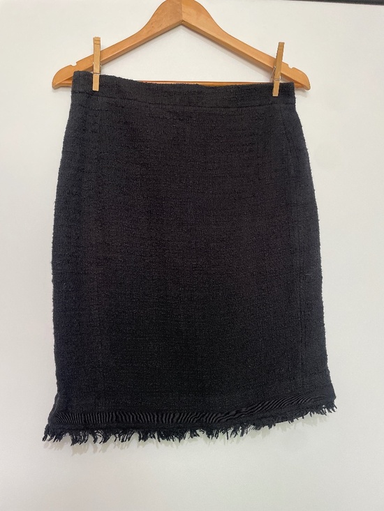 J. Crew Dresses & Skirts - J.Crew 6 Tweed Fringe Pencil Skirt